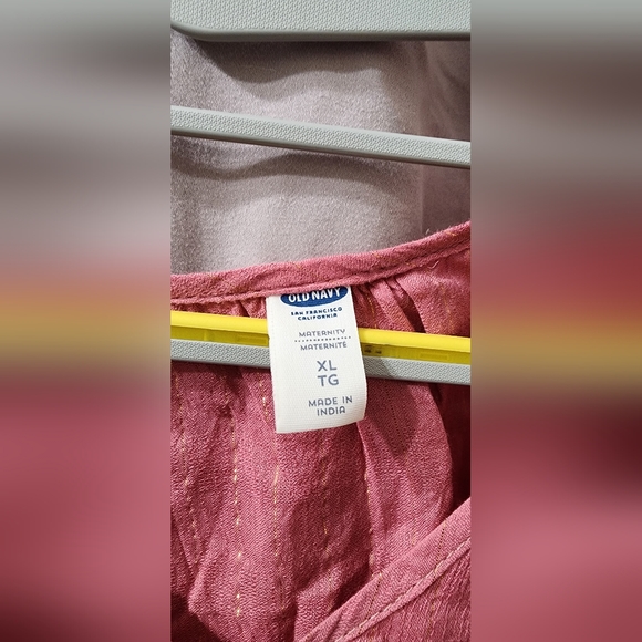Old Navy maternity blouse - Picture 3 of 3